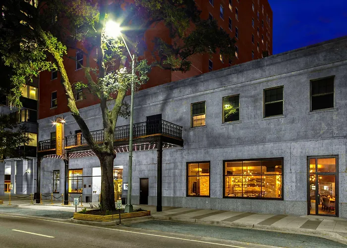 The Admiral, Downtown Historic District
